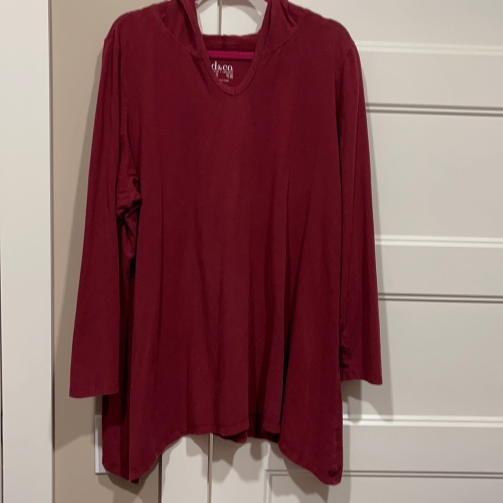 Denim & Co. Long SleeveTop w/hood Sz 2X V-neck w/Trapeze Hem deep red/wine